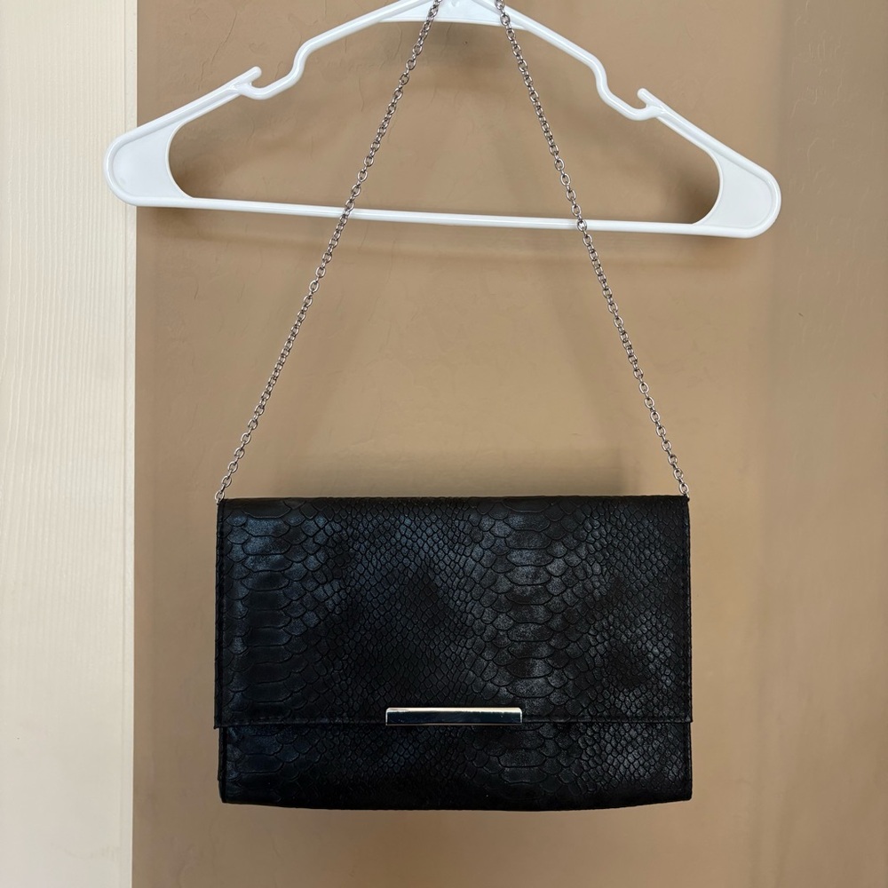 Jessica McClintock Large Envelope Clutch w/Silver Chain Strap Black Reptile EUC
